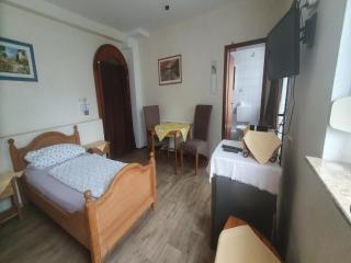 Apartment in Waßmuthshausen near Wildlife Park, cleaning included - Rodemann - 5