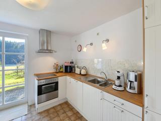 Holiday home with sauna in Hesse, cleaning included - Eppe - 4