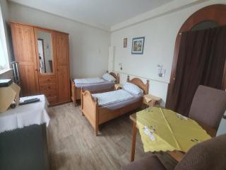 Holiday Flat in Waßmuthshausen Wildlife Park, cleaning included - Rodemann - 4