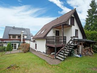 Holiday home near the Klingenthal ski resort, cleaning included - Hohengrün - 0