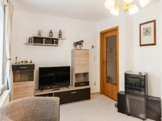 Holiday Home in Saaleck near Wine Region, cleaning included - Naumburg - 2