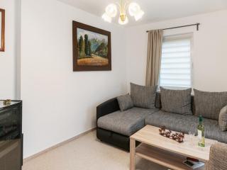 Holiday Home in Saaleck near Wine Region, cleaning included - Naumburg - 4