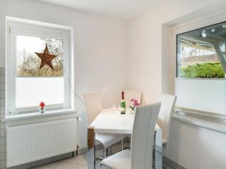 Holiday Home in Saaleck near Wine Region, cleaning included - Naumburg - 7