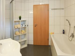 Apartment with balcony and great views, cleaning included - Willingen - 3