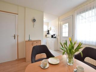 Bungalow by Baltic Sea Sandy Beach, cleaning included - Boltenhagen - 1