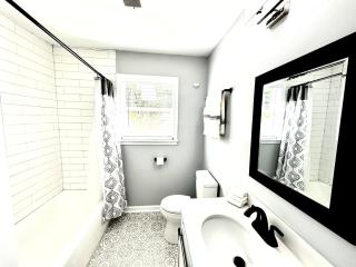 Blue Oval 10 Min - Country Home 3 Bed 1 Bath-Sleeps 5-6 - Brownsville - 2