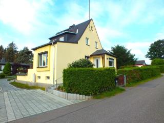Inviting Holiday Home in Lichtenau with Garden, cleaning included - - 9