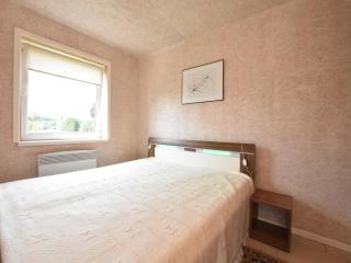 Chalet by Ruehn Lake with BBQ, cleaning included - Rühn - 4
