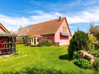 Apartment in Altentreptow with Garden, cleaning included - Altentreptow - 5