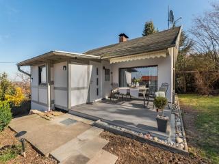 Holiday home on the mountain with views, cleaning included - Rieder - 9