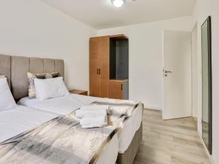 Apartment in Oberhausen near City Center, cleaning included - Oberhausen - 5