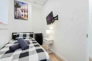 Room n6-Apartment 1 in a SHARED apartment in downtown Montreal - 8