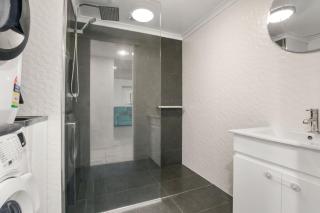 Sealanes Unit 5, 43 Albert Street, Kings Beach - Caloundra - 5