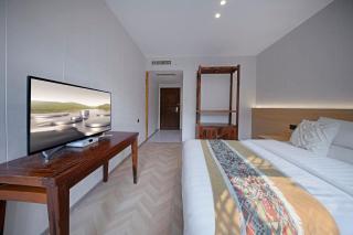 Shanyeji Garden Resort Panorama Hotel - 4