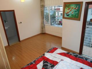 Spacious, airy, rent competitive 2bdrm apt - Hanoi - 7