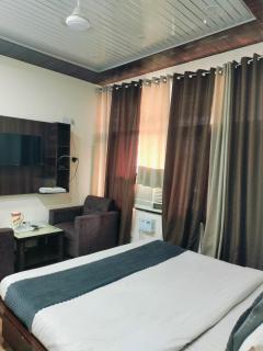 Hotel royal inn - Jāmb - 4