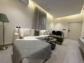 Comfort Meets Style - Riad - 0
