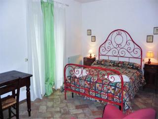 Cosy apartment in Mantignana with private terrace - Mantignana - 2