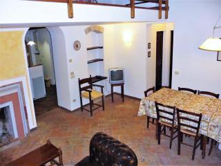 Cosy apartment in Mantignana with private terrace - Mantignana - 3