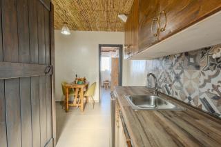 Christos studios and family apartments - - 2