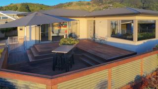 Sea Views and Sunsets in Nelson - 3