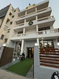 Hotel Saina stay Inn - - 0