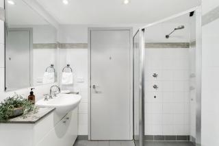 Chatswood charm - Convenience meets poolside views - HELP7 - 4