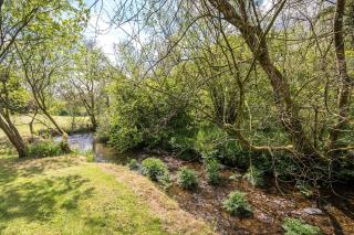 Beech Lodge - 3 Bedroom Chalet With Private Hot Tub - Llanfyrnach - 3