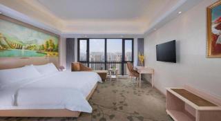 Vienna Hotel Chongqing Yangjiaping Pedestrian Street Light Railway Station - 8