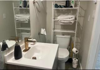 Waterfront Two-Bedroom Suite - Esquimalt - 5