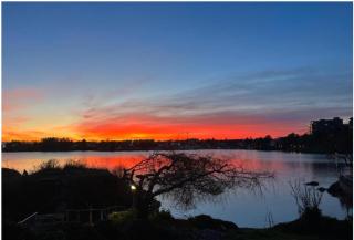 Waterfront Two-Bedroom Suite - Esquimalt - 2