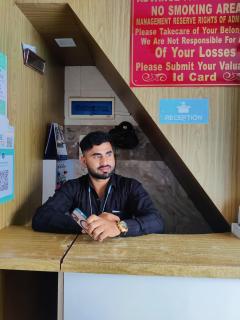 Super Dormitory AC DELUXE - Mumbai - 9