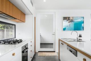 Sanctuary Spaces - Lomani Six - 6