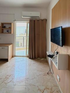 The Cozy Stays By MATHURS - Noida - 8