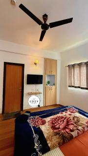 The Cozy Stays By MATHURS - Noida - 3