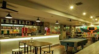 Royal Bay Hotel Makassar - Makassar - 4