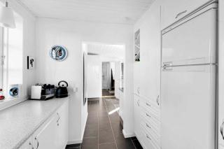 Cottage With Breathtaking Sea And Cliff Views - Allinge - 2