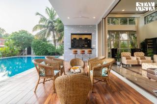 StayVista at Azure Bliss with Huge Pool, BBQ, Wi-Fi - Nagaon - 8