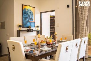 StayVista at Azure Bliss with Huge Pool, BBQ, Wi-Fi - Nagaon - 6