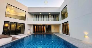 The Luxurious 231, Lake House Villa - Kampong Pulau Sebang - 1