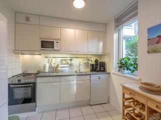 Holiday Home near Dutch Beach with Pool - Sint Maartensvlotbrug - 7