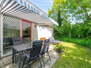 Holiday Home near Dutch Beach with Pool - Sint Maartensvlotbrug - 5