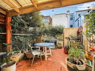 Charming Townhouse Steps from Newcastle Beach - Newcastle - 6