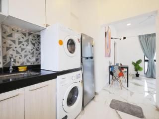 Milo Private 3BHK in Bandra - Mumbai - 2