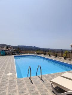 Green Oasis Penthouse - Peyia - 9