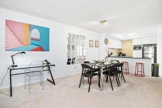 Vibrant City Living Designer 2BR Suite in Perths - 7