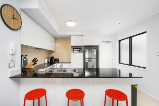 Stylish 2br City Apartment Balcony&parking - Perth - 5