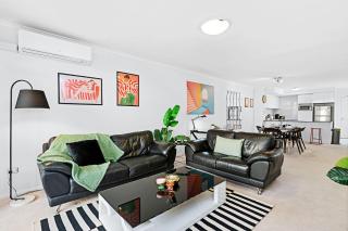 Stylish 2br City Apartment Balcony&parking - Perth - 5