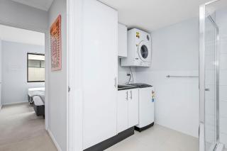 Vibrant City Living Designer 2BR Suite in Perths - 2