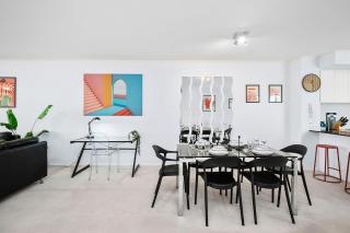 Stylish 2br City Apartment Balcony&parking - Perth - 9